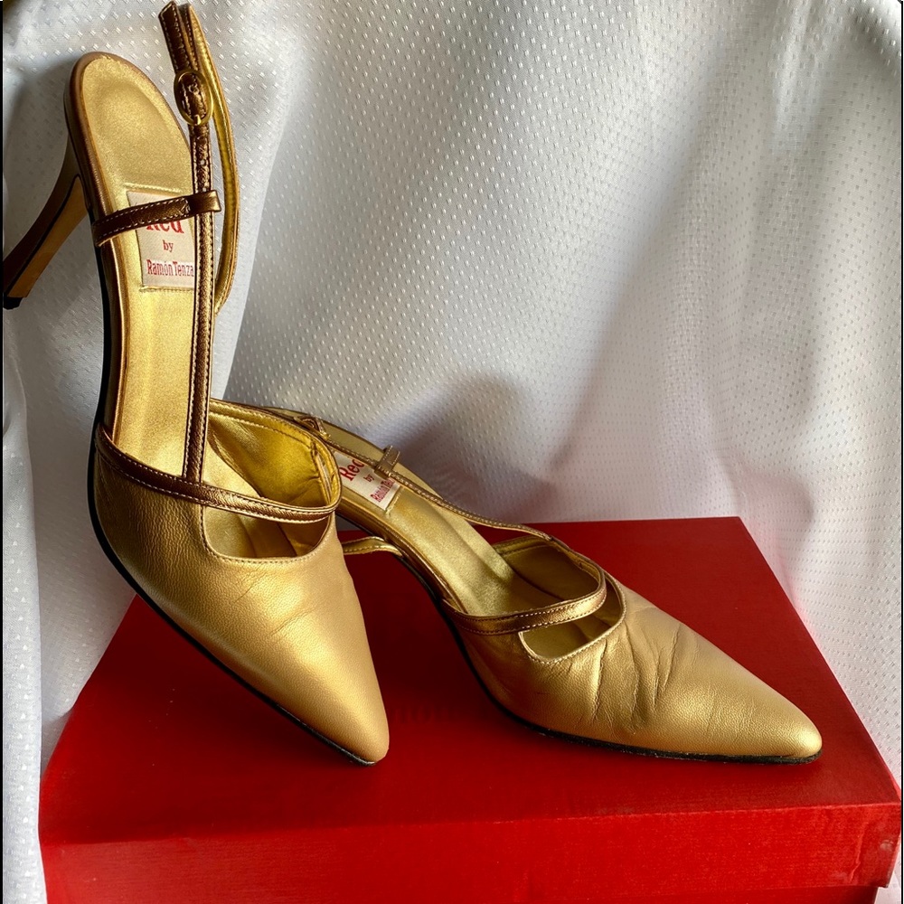 Women’s Shoes